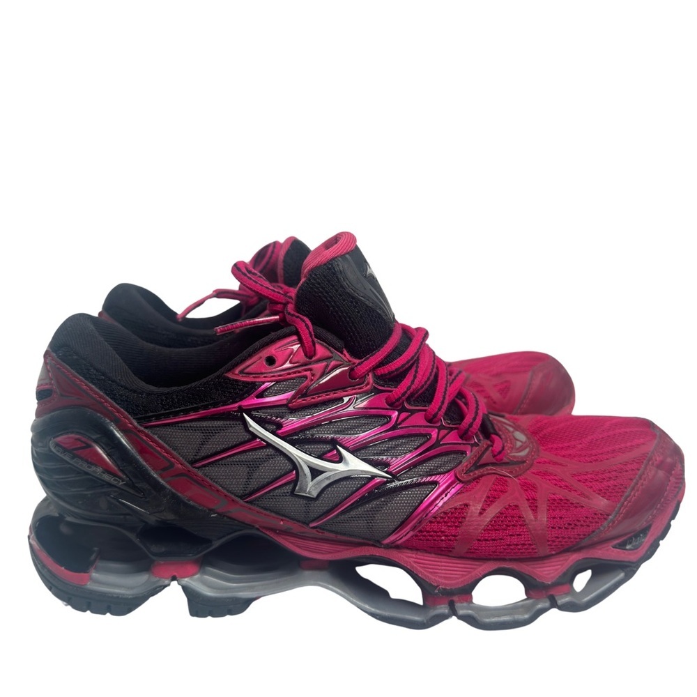 Mizuno Women's Athletic Shoes in Pink and Black